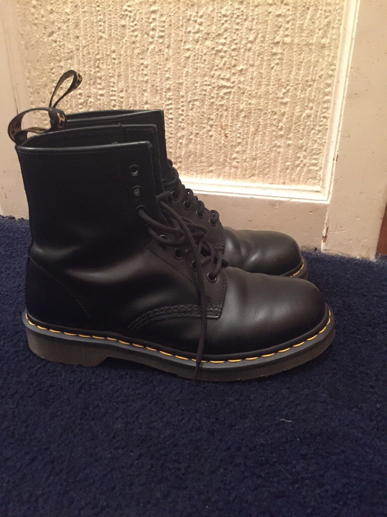 gumtree doc martens